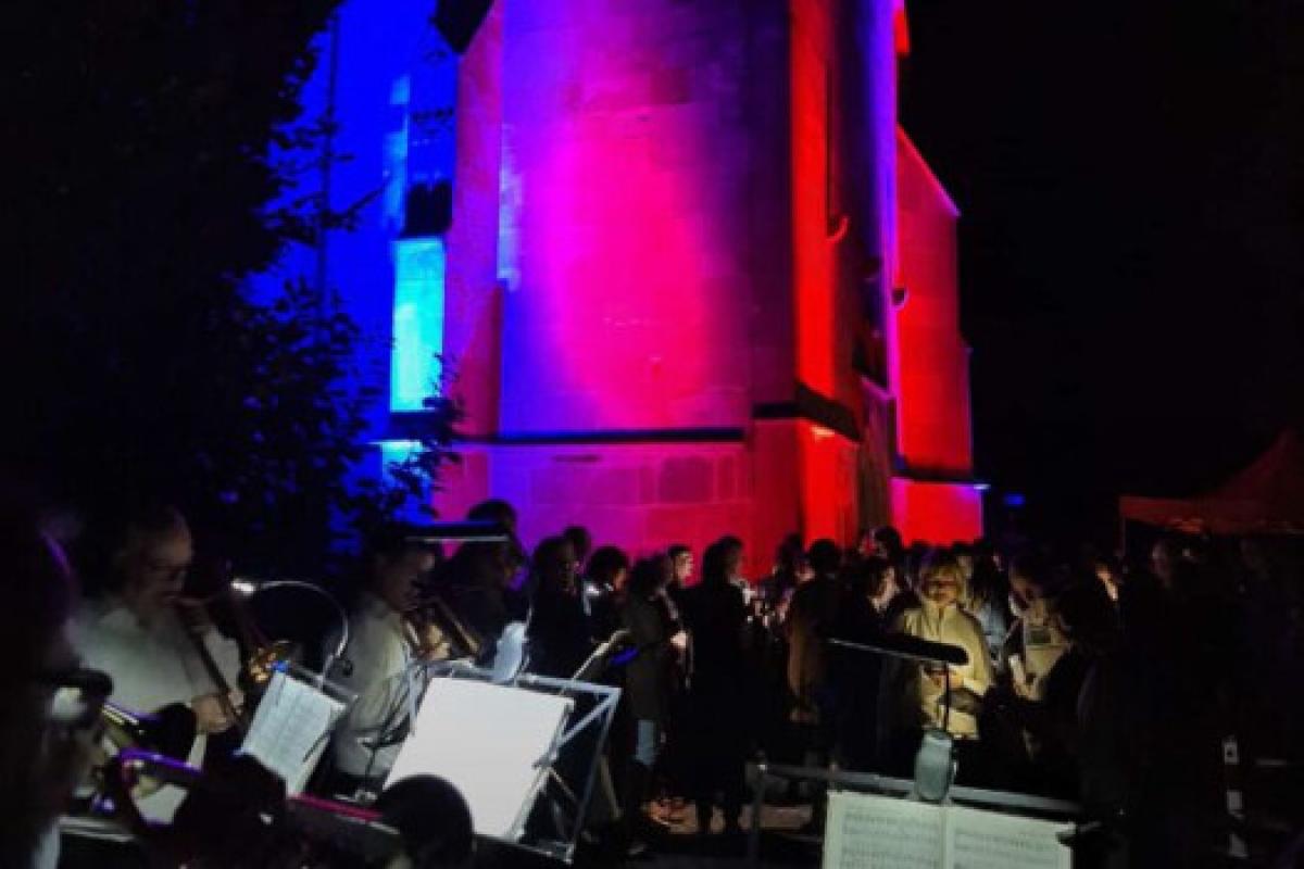 Bild zur Veranstaltung: Abendliedersingen auf der historischen Werrabrücke in Creuzburg